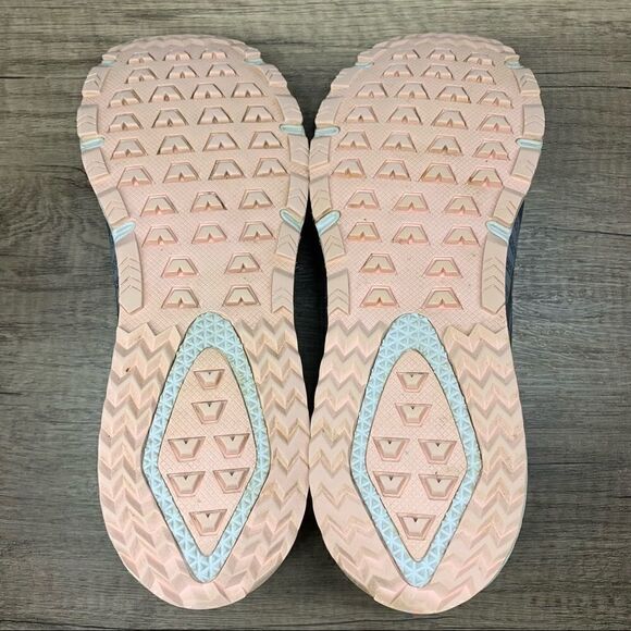 New Balance Women's FuelCore NITREL Trail Shoes~Size 10D (wide width) - Picture 9 of 11